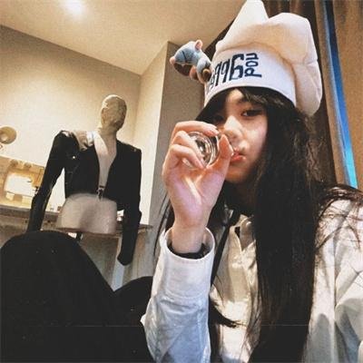 穷人。榴梿。麻药。偷渡客